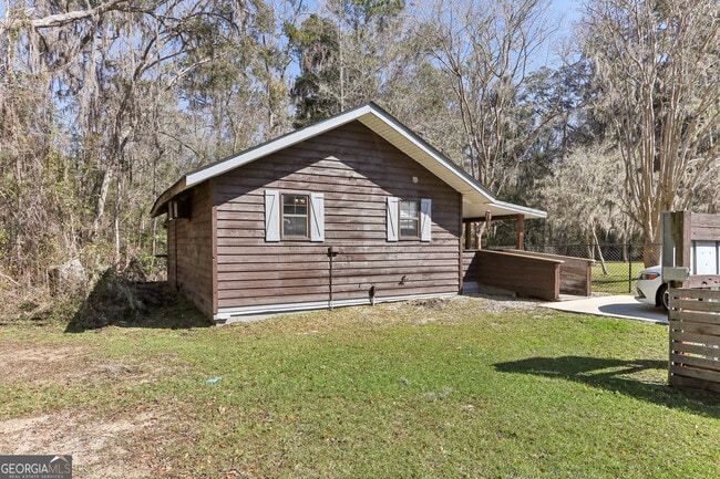 Building Photo - 325 White Oak Pl