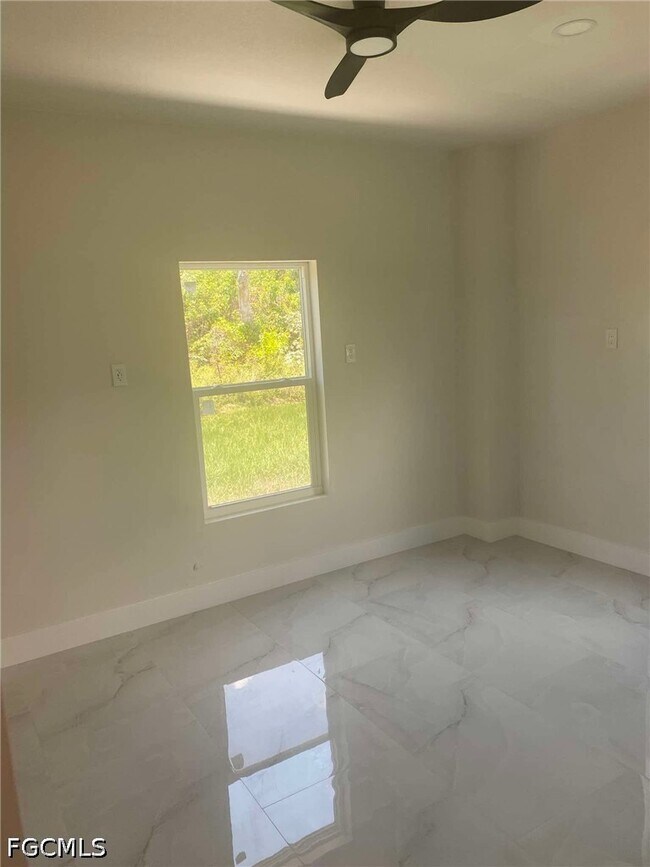 Building Photo - 13251 Coral Dr