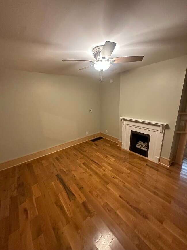 Building Photo - 661 Beech St