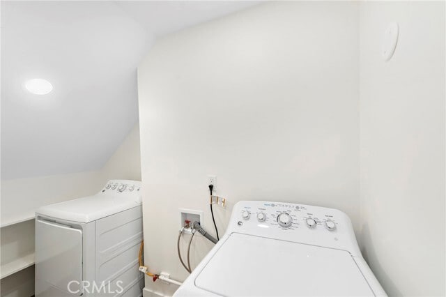 Building Photo - 411 Goldenrod Ave