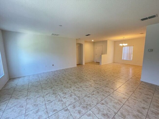 Building Photo - Bella Pointe-3641 Sail Harbor Dr Kissimmee...