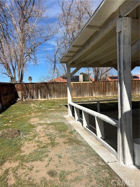 Building Photo - 10966 Willow Ln