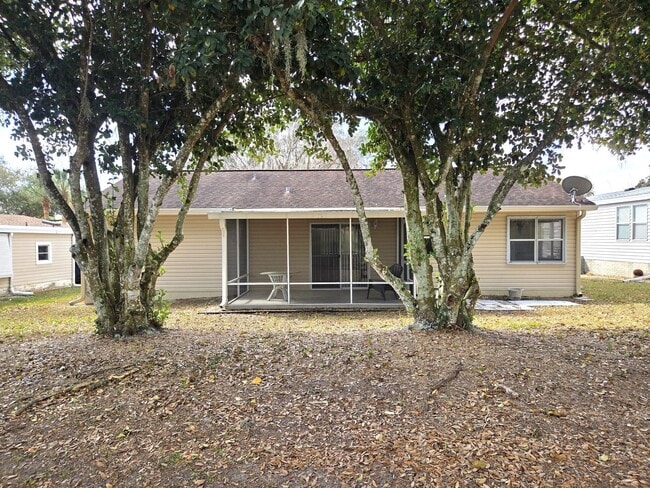 Building Photo - 739 Heathrow Ave