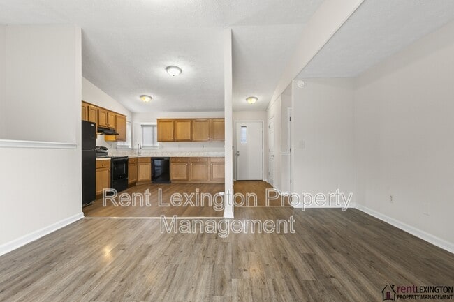 Building Photo - 208 Grayson Ct