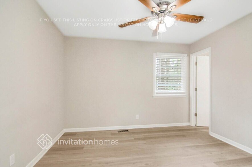 Building Photo - 1700 Woodland Rd