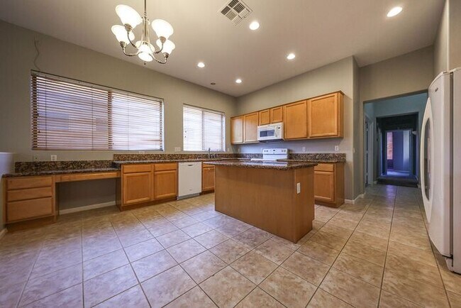 Building Photo - Now Available in Chandler! Spacious 4 Bedroom Home in Carino Estates!