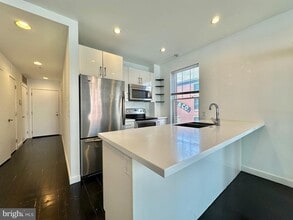 Building Photo - 263 N 3rd St