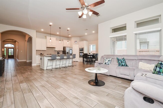 Building Photo - 4515 Primrose Valley Ln
