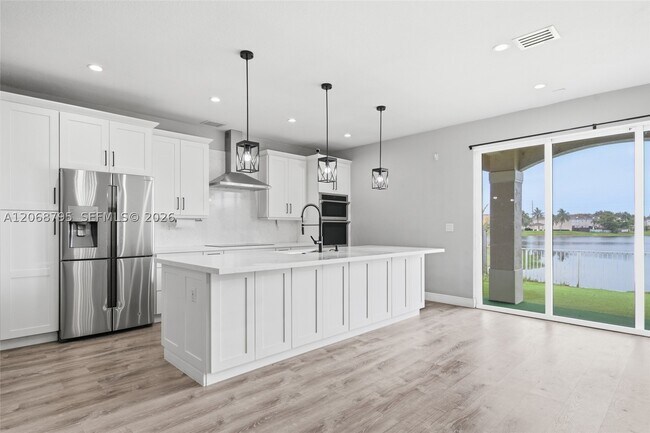 Building Photo - 15411 SW 9th Way