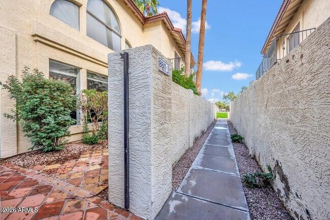 Building Photo - 8841 S 51st St