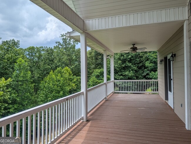 Building Photo - 388 Ross Ridge Rd