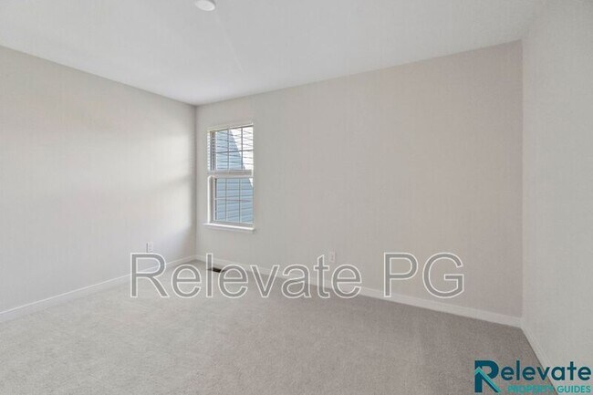 Building Photo - 5100 Ellingshire Dr