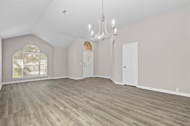 Building Photo - 561 Golden Creek Dr