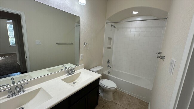 Building Photo - 14046 Sand Ridge Crossing