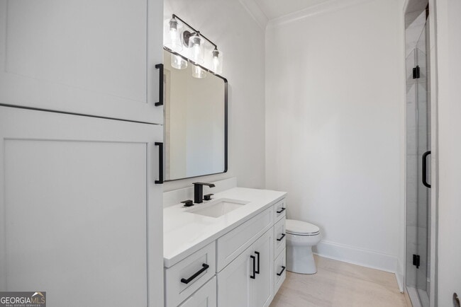 Building Photo - 1261 Glen Eagle Dr