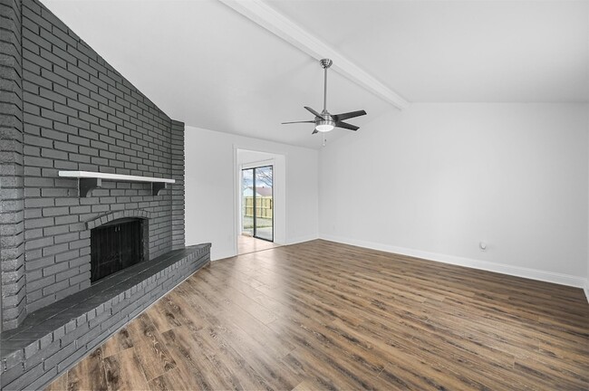 Building Photo - 4940 Watkins Dr