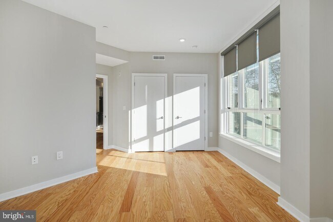 Building Photo - 1734 Ridge Ave