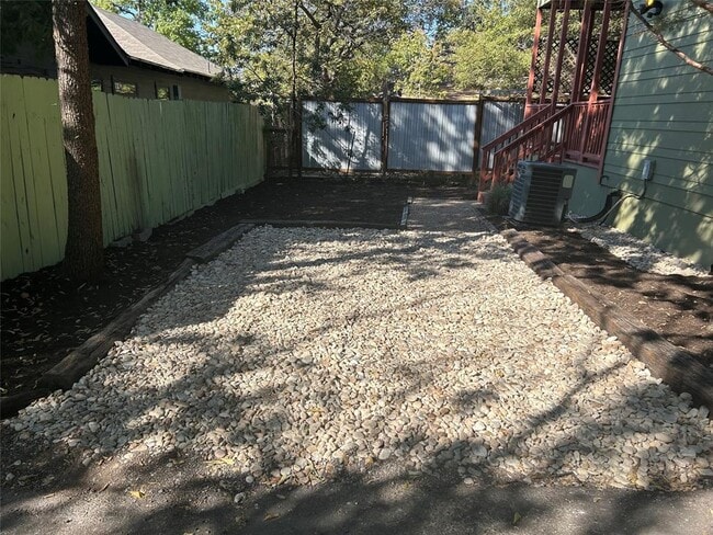 Building Photo - 1603 Cedar Ave