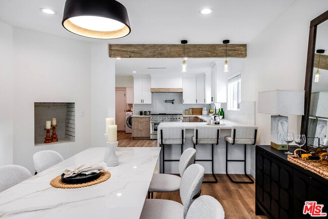 Building Photo - 16517 Hartsook St