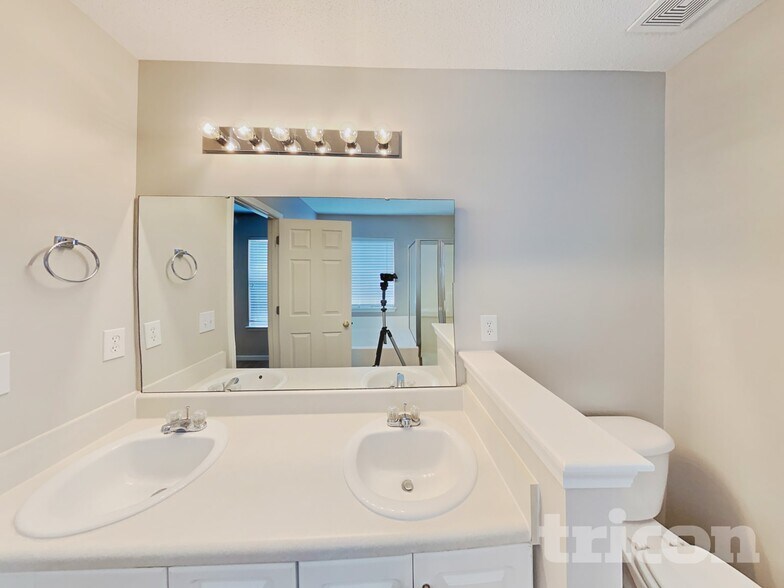 Building Photo - 134 Hunters Mill Ln