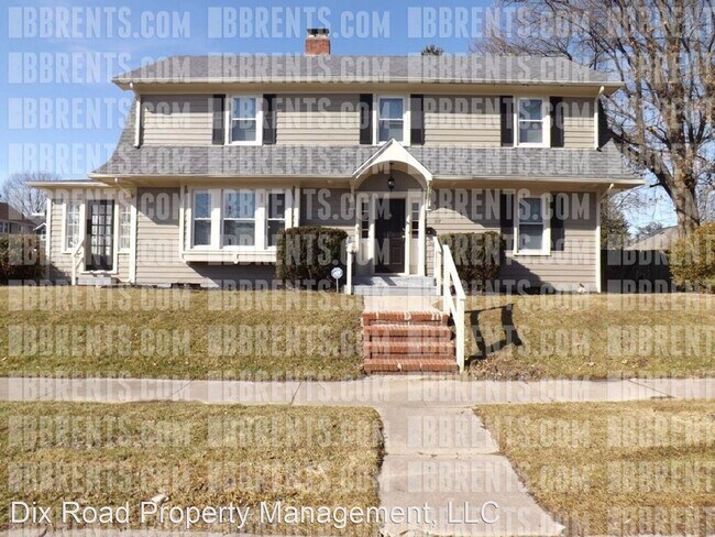 Primary Photo - 107 N Edgewood Ave