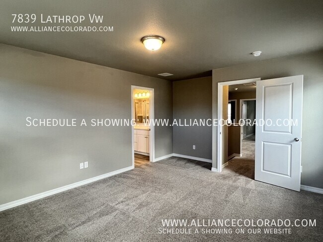 Building Photo - 7839 Lathrop Vw