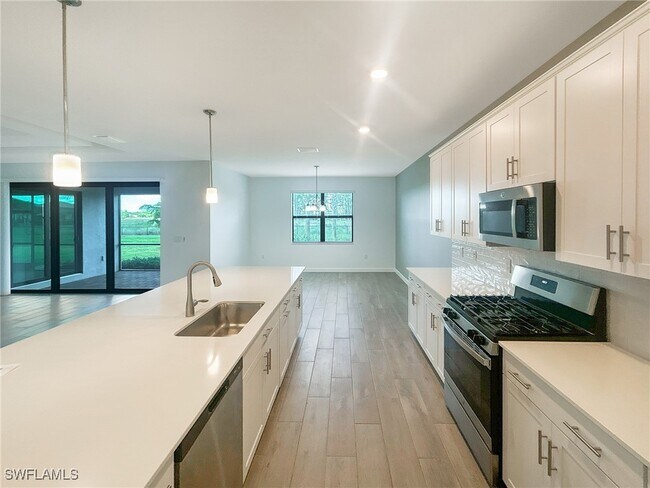 Building Photo - 20989 Napa Lp