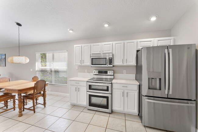 Building Photo - 981 Delray Lakes Dr