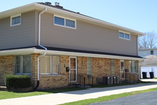 Primary Photo - 724 Barnsdale Rd