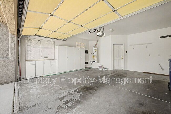 Building Photo - 4202 E Broadway Rd