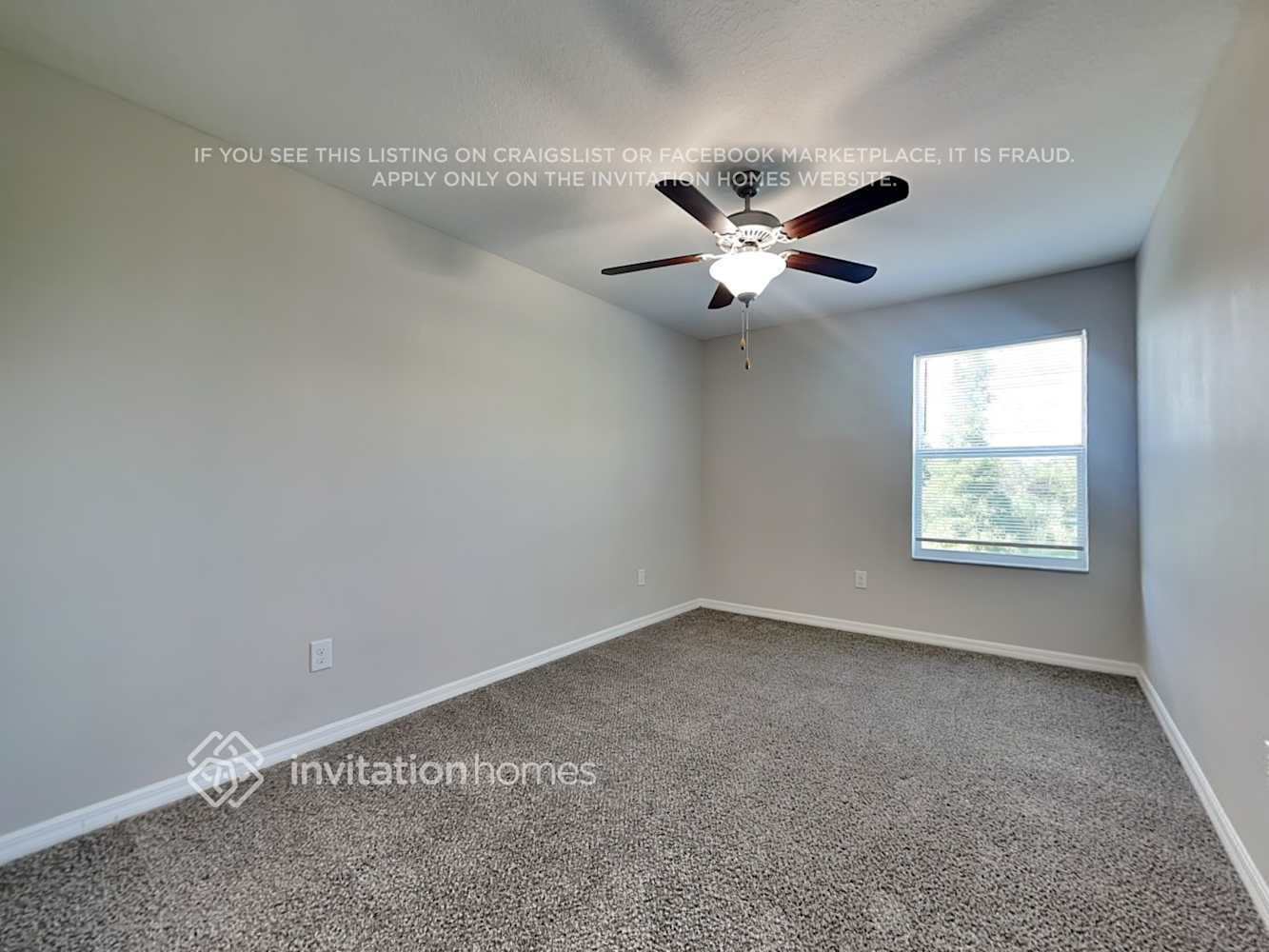 Building Photo - 10654 Lake Montauk Dr