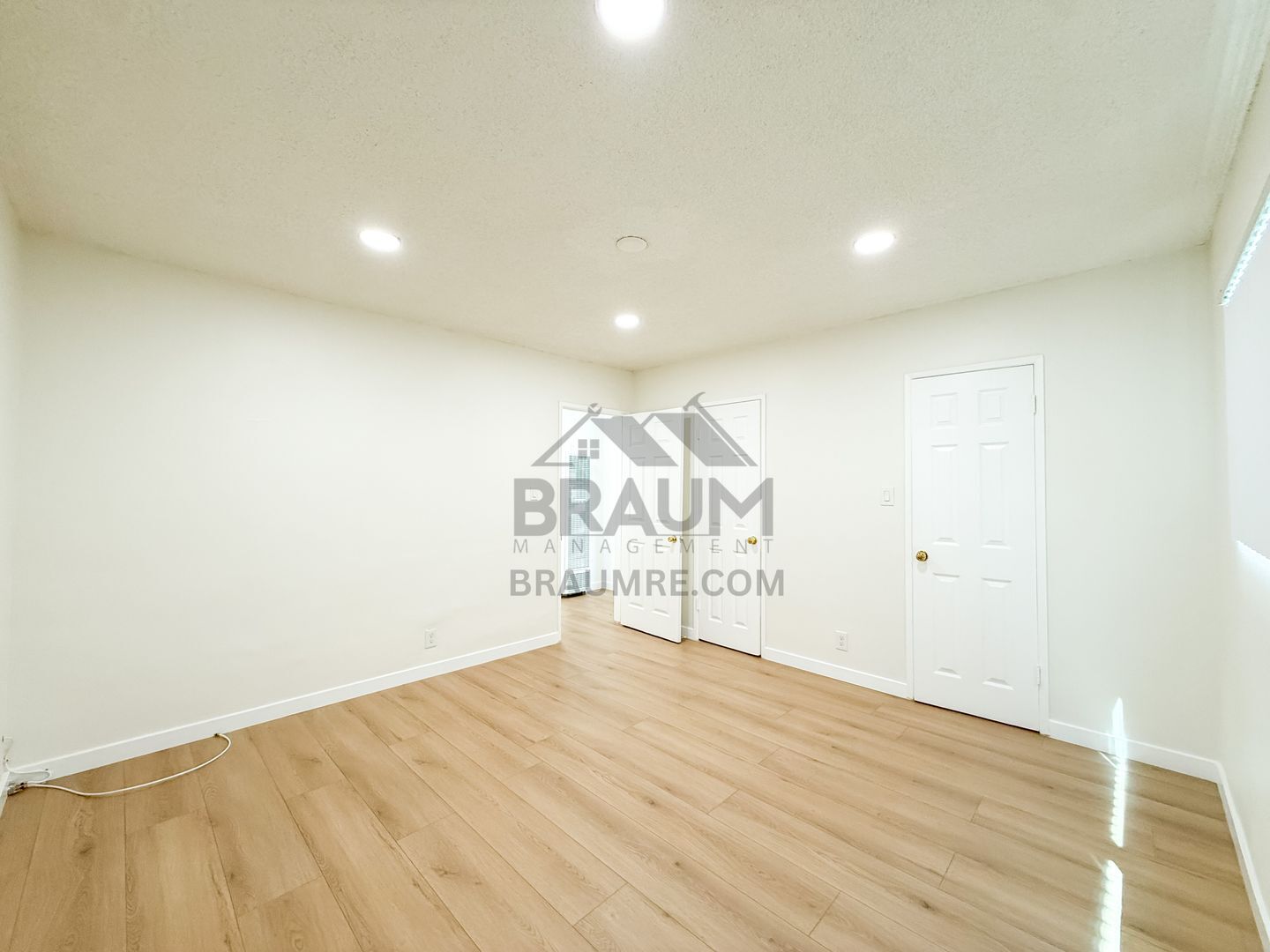 Building Photo - 5433 Sepulveda Blvd