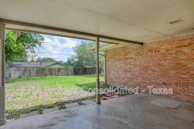 Building Photo - 641 Richfield Dr