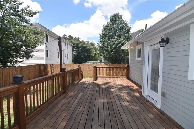 Building Photo - 375 Atwood St SW