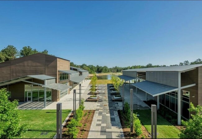 Building Photo - 15835 Bird of Paradise Dr