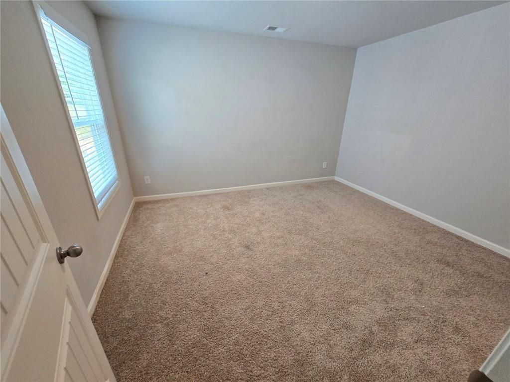 Building Photo - 121 Valimar Dr