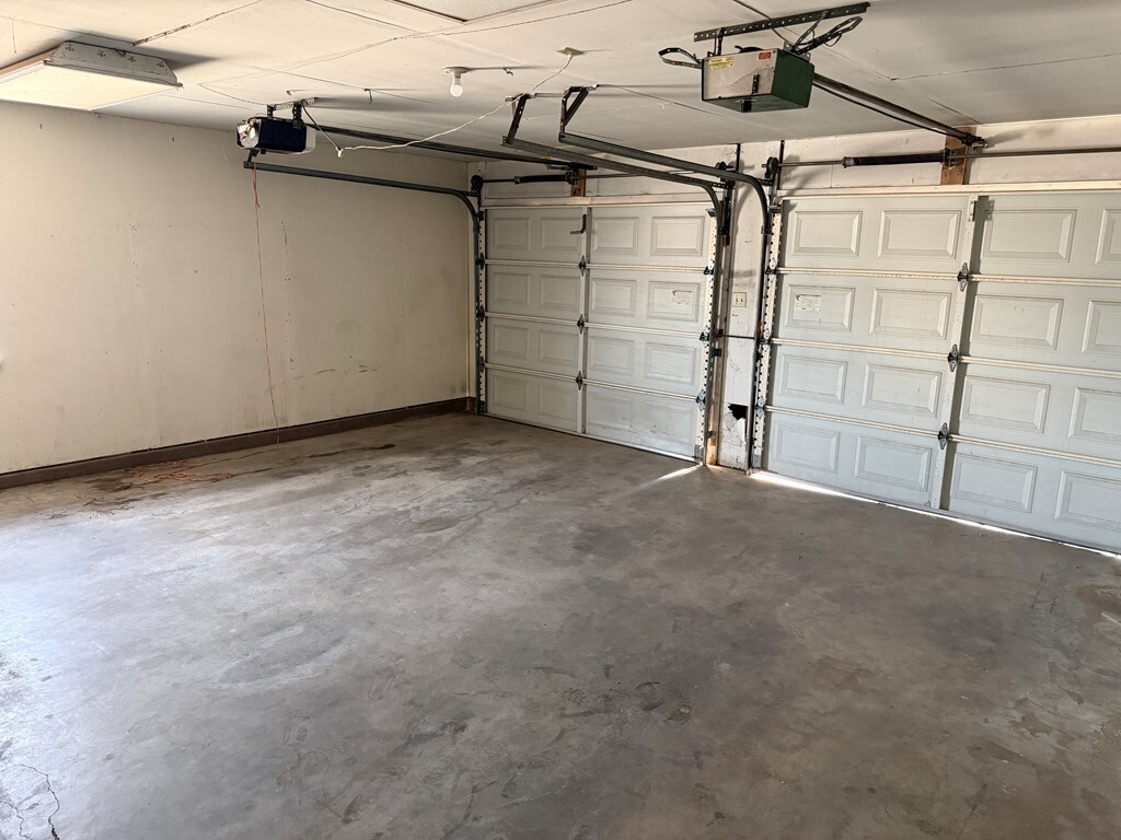 Building Photo - 4252 Candy Ln