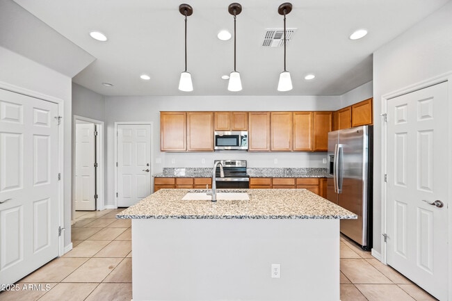 Building Photo - 8311 E Irwin Ave