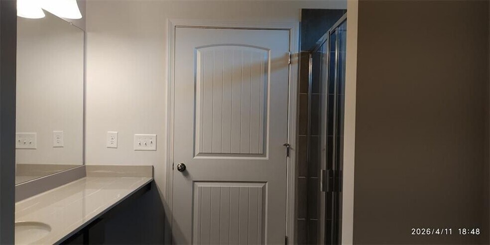 Building Photo - 132 Marion Dr