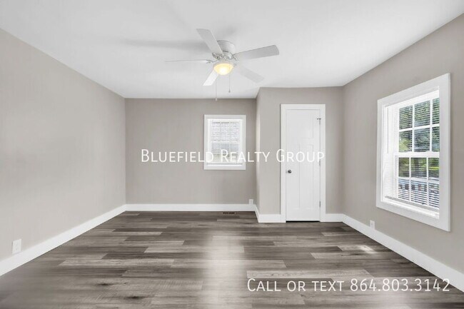 Building Photo - 212 E Bearden St