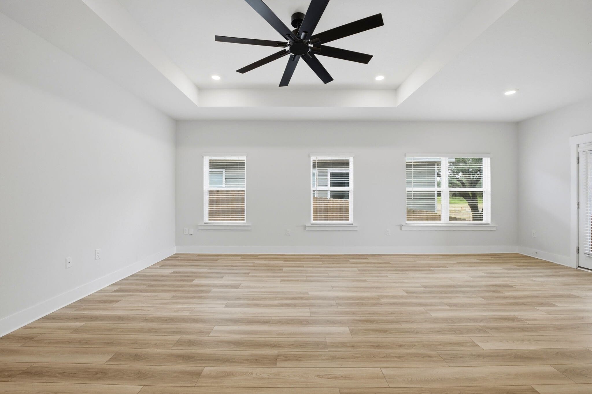 Building Photo - 209 Camellia Dr