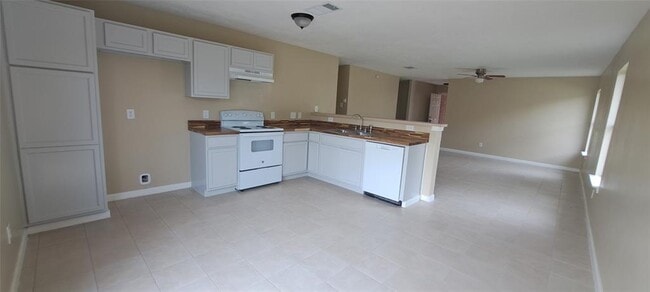 Primary Photo - 13131 Rosemont Park Ln