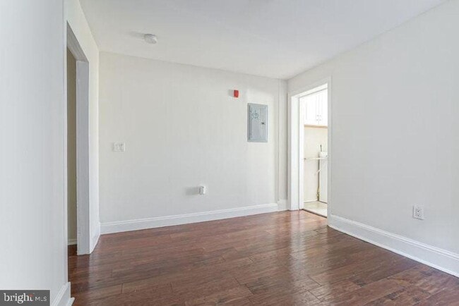 Building Photo - 4639 Umbria St