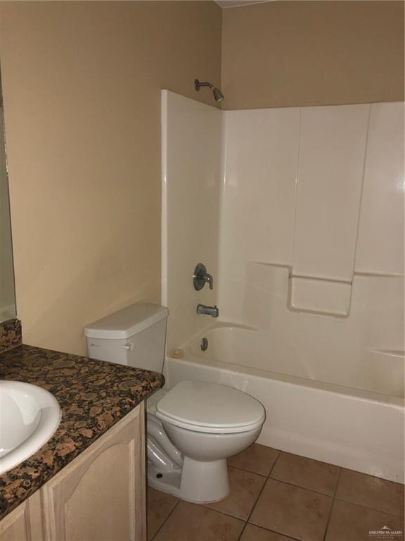 Building Photo - 623 S Dfw Dr