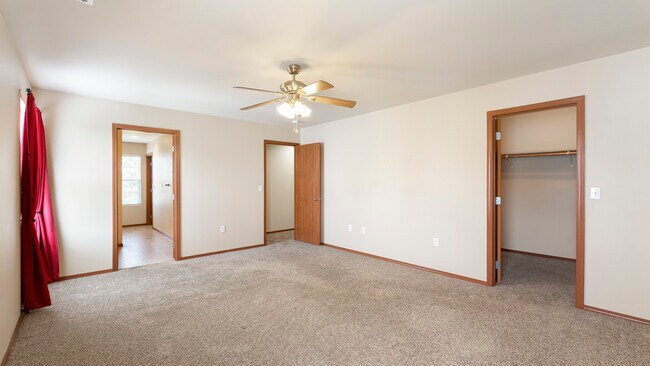 Building Photo - 1605 Kedlin Ln