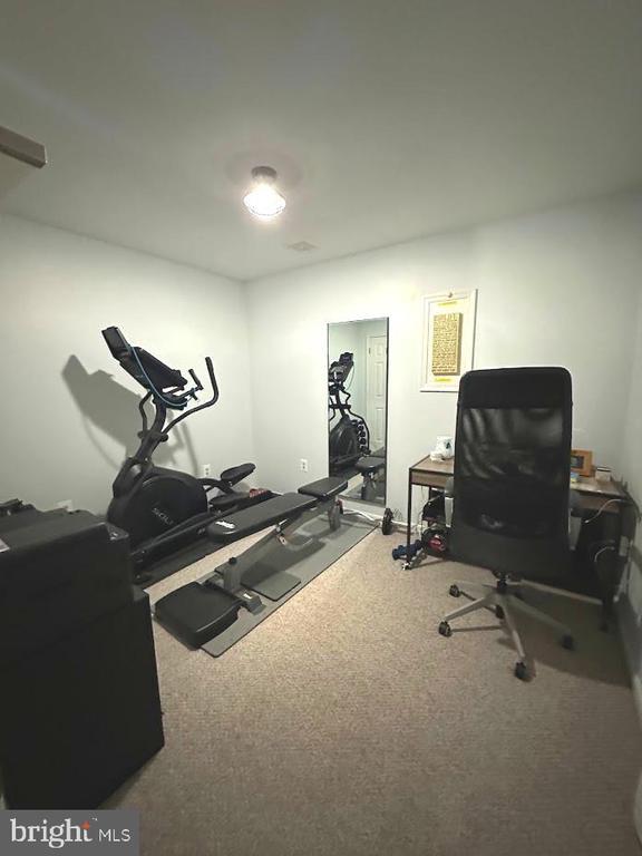 Building Photo - 6035 Crown Royal Cir