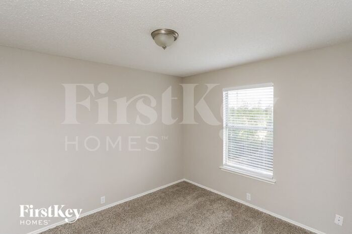 Building Photo - 119 Amber Ridge Dr