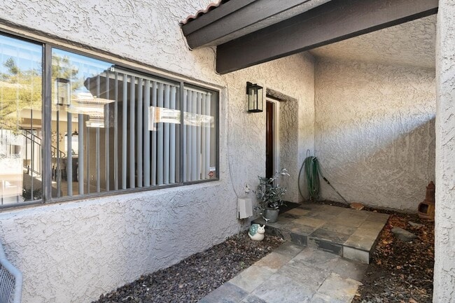 Building Photo - 7339 E Northland Dr