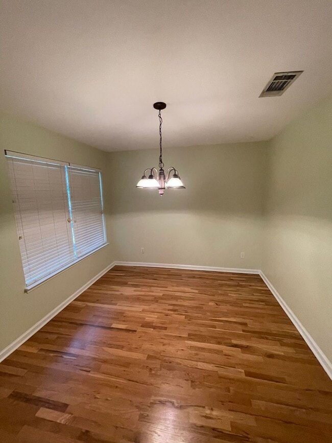Building Photo - Huge 2/2.5 off Apalachee Parkway!