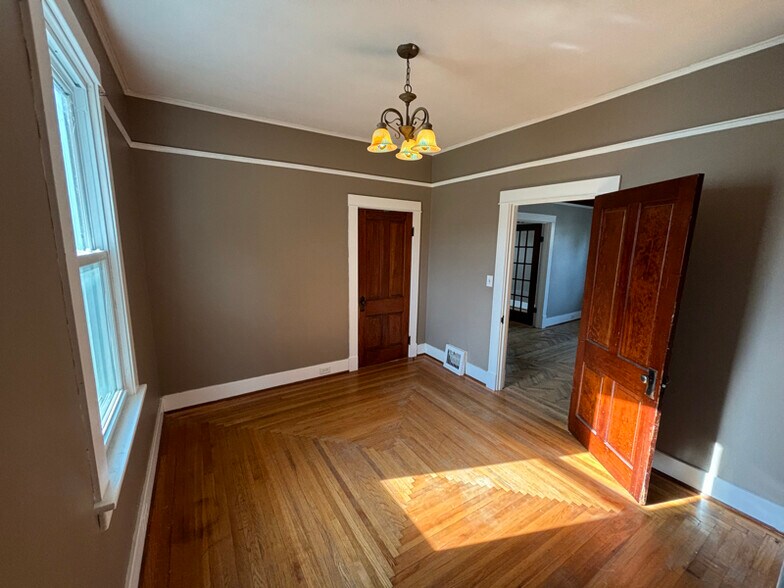 Building Photo - 219 1st Ave